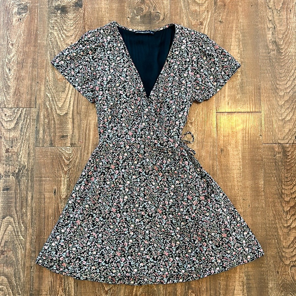 Abercrombie and Fitch Wrap Microfloral Dress